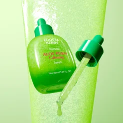 Sérum apaisant PDRN + Aloe Vera. Régénération cutanée instantanée, renforce la barrière avec 5 céramides. Non comédogène. Idéal peaux sensibles et acnéiques.